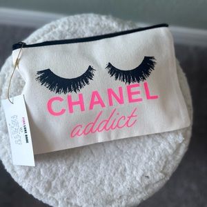 I love Chanel Make Up Bag